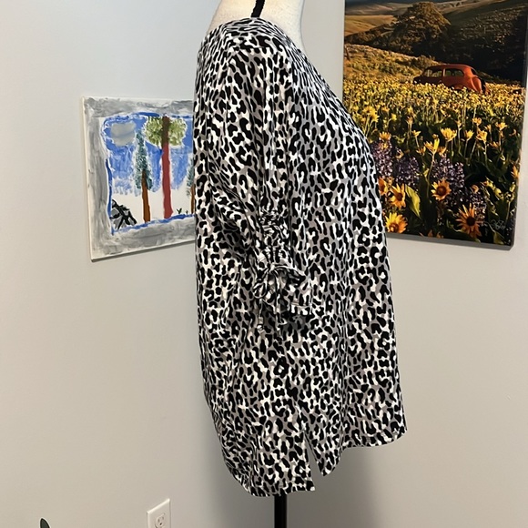 NWT Michael Michael KORS Tee - Picture 7 of 13